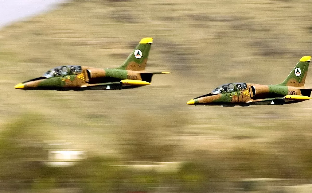 Flugzeug der Afghan Jet International
