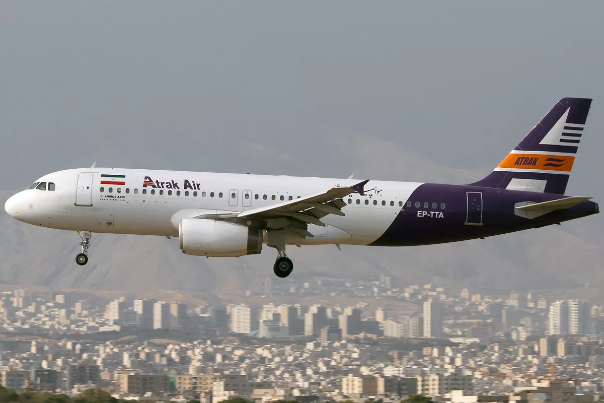 Flugzeug der Atrak Air