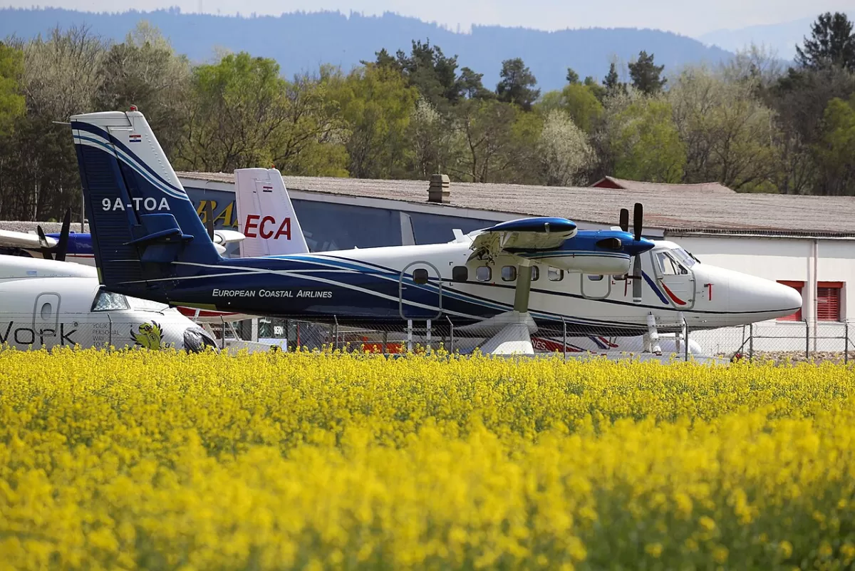 Flugzeug der Aviastar Mandiri