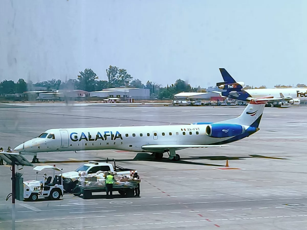 Flugzeug der CALAFIAAIRLINES
