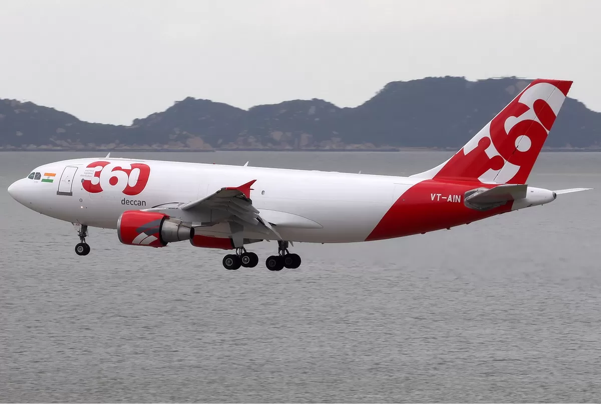 Flugzeug der Deccan 360