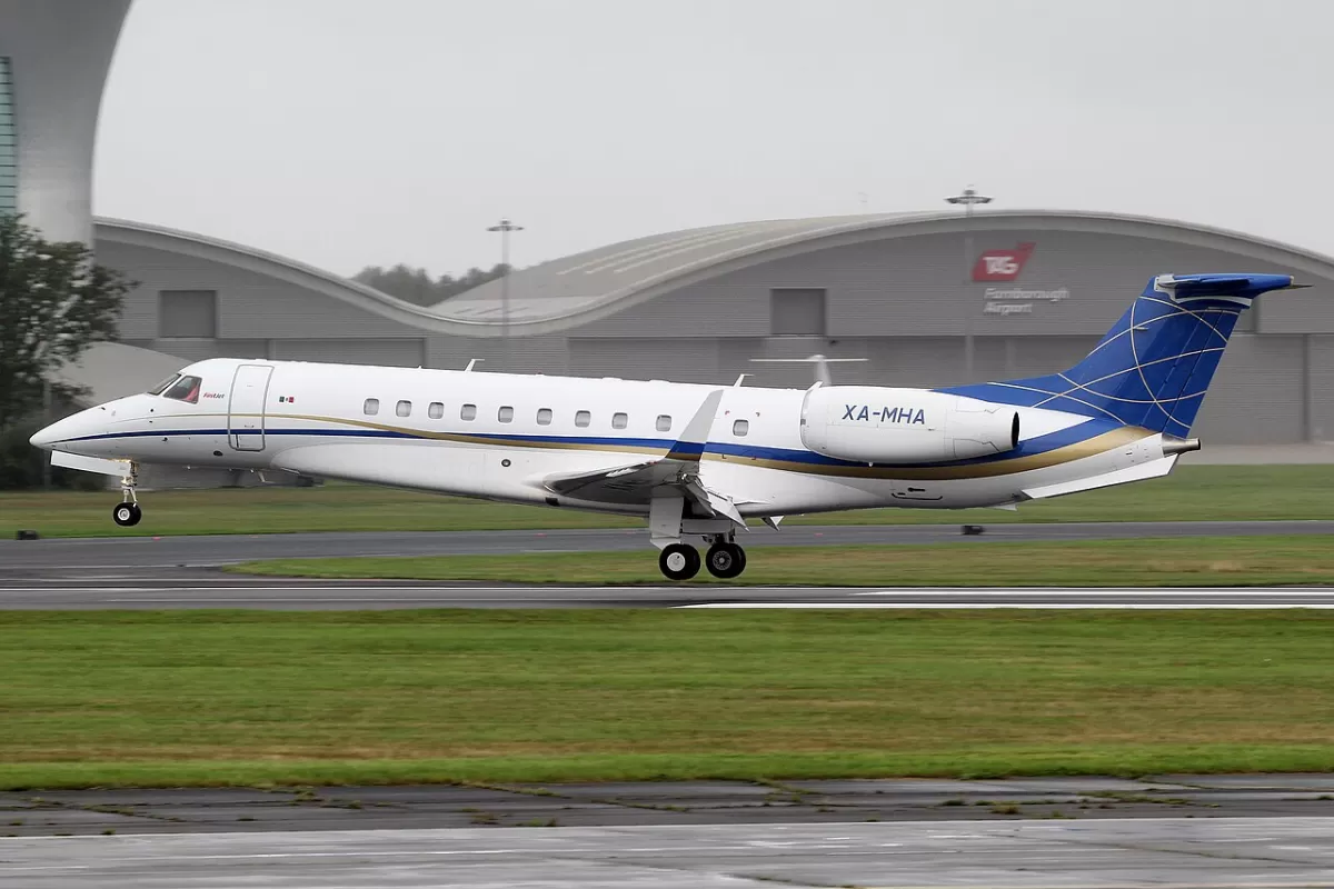 Flugzeug der ExcelAire