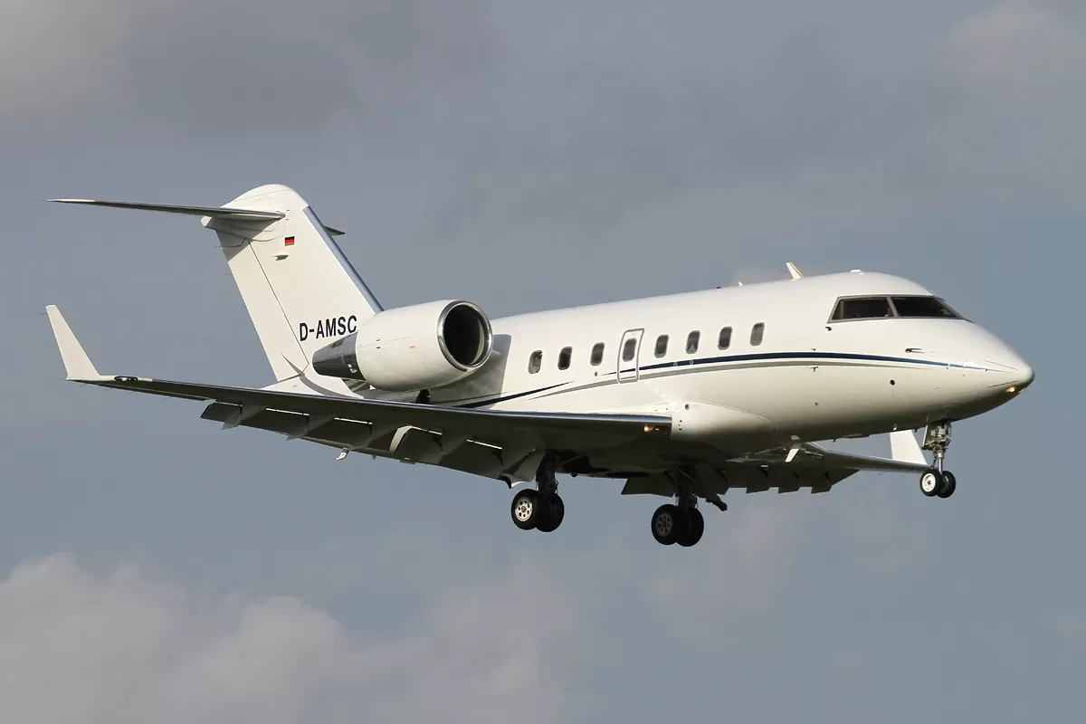 Flugzeug der MHS Aviation