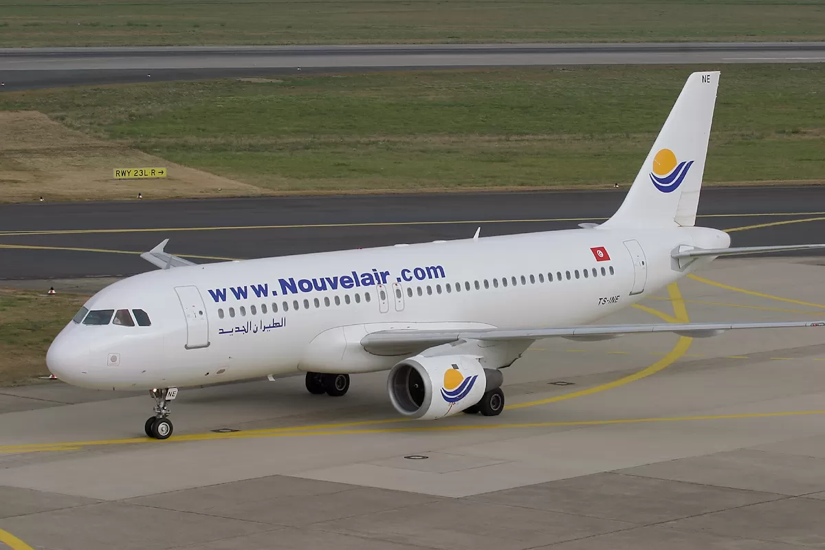 Flugzeug der Nouvelair Tunisie