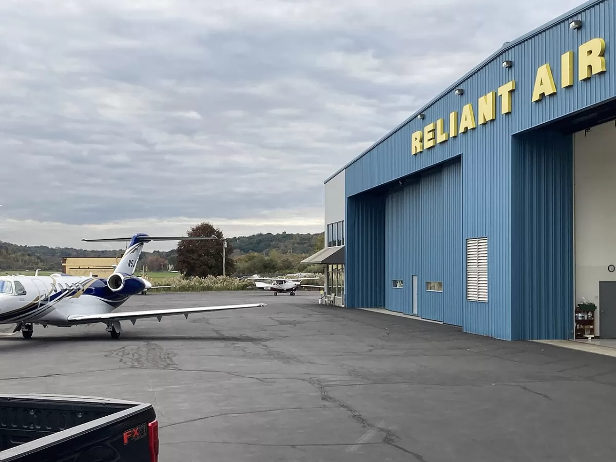 Flugzeug der Reliant Air