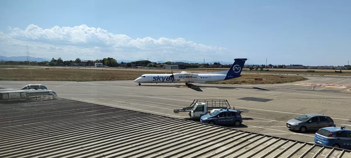 Flugzeug der Sky Alps