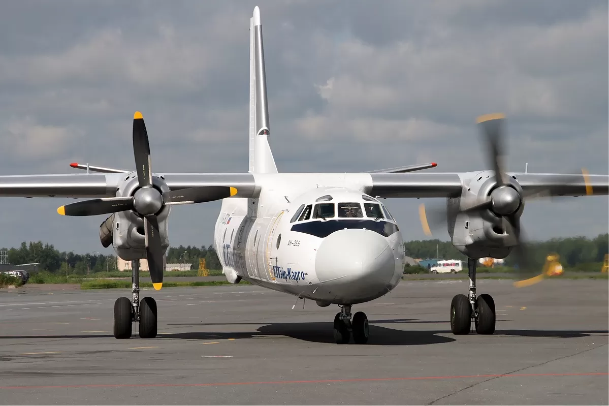 Flugzeug der UTair Cargo