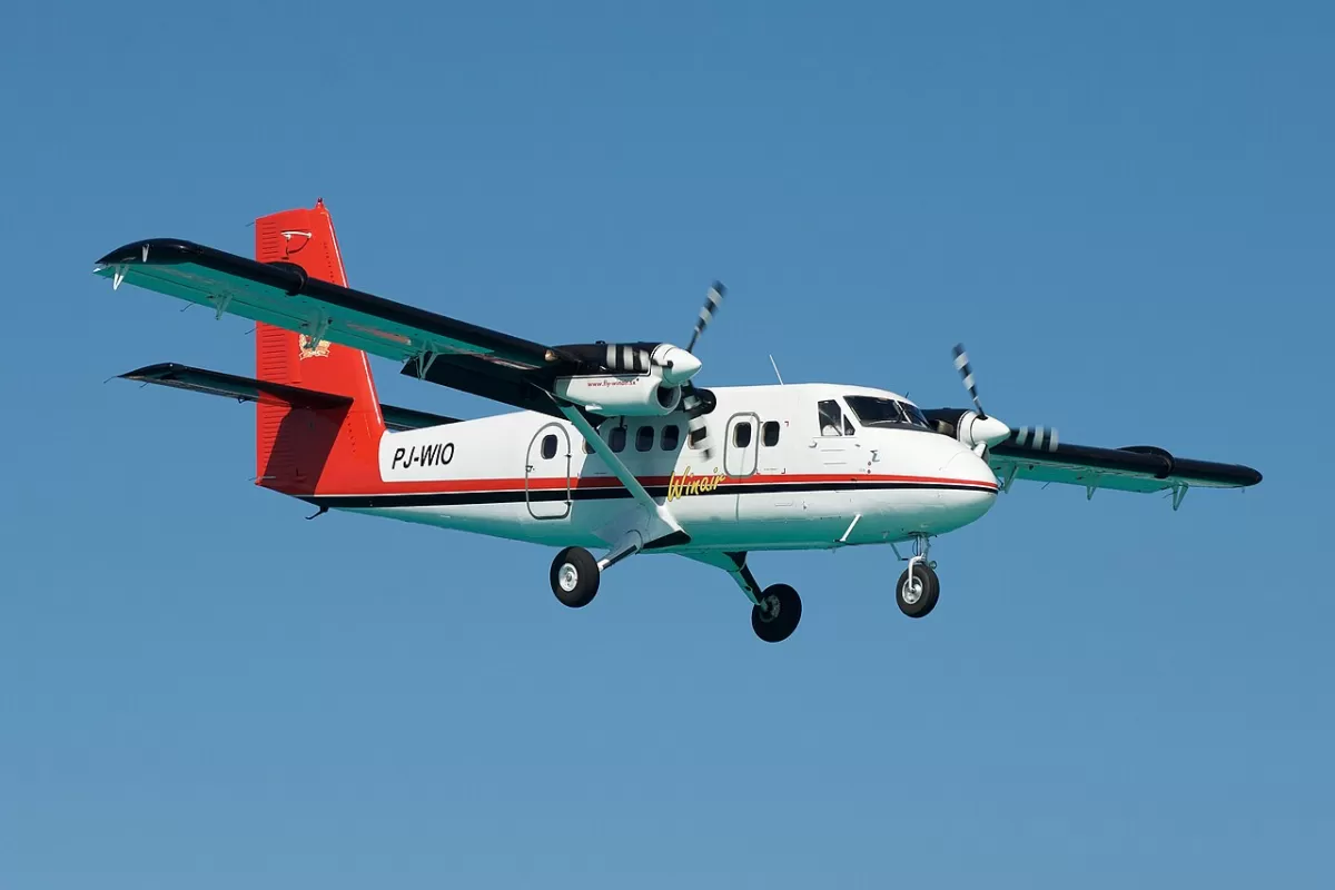 Flugzeug der Windward Islands Airways International