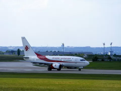 Boeing 737-600