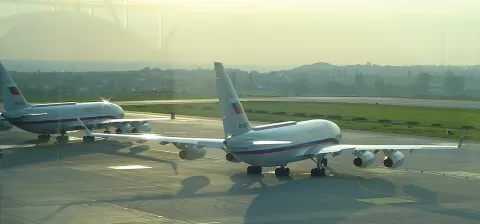 Iljuschin Il-96-300